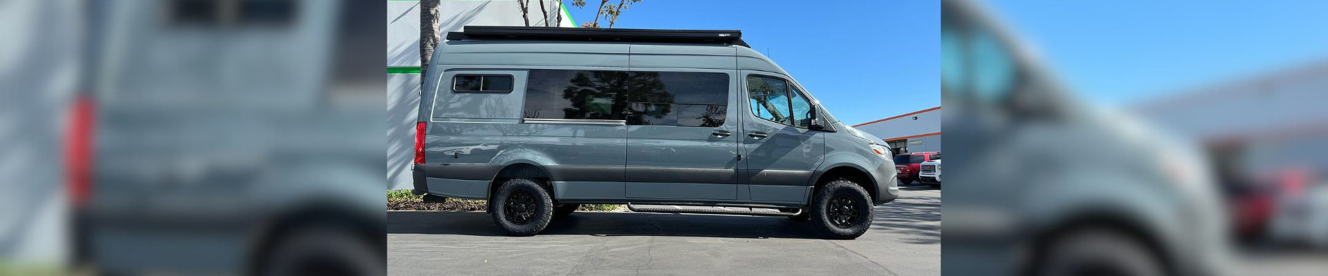 mercedesbenz-Sprinter-Van-gallery-img-1.png