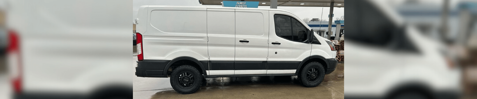 ford-Transit-Van-gallery-img.png